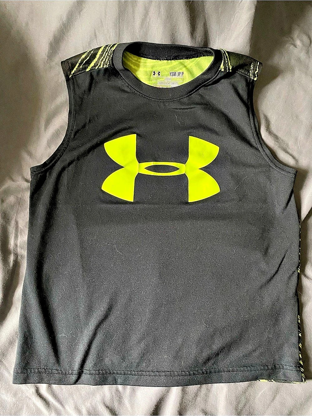 Under Armour HeatGear Loose Tank Athletic Tank in Black & Green